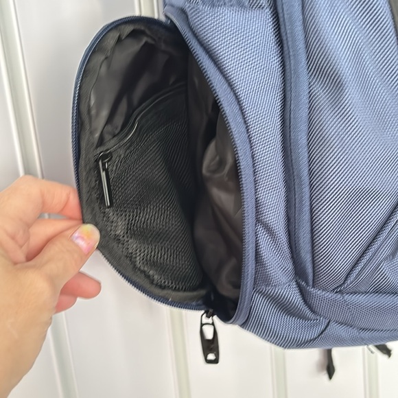 SwissGear The Travel Tech Elite USB ScanSmart Laptop Backpack - Picture 4 of 16